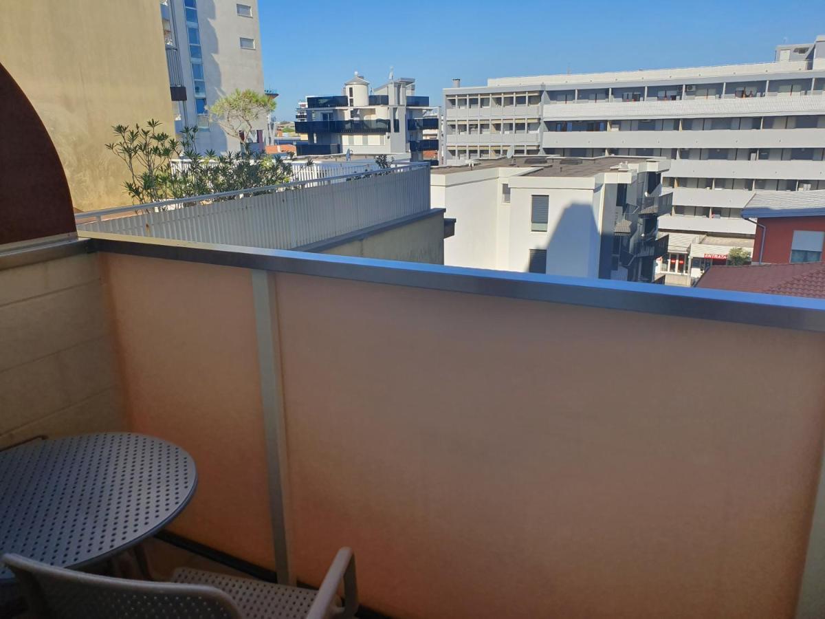 Hotel Europa Lignano Sabbiadoro Esterno foto
