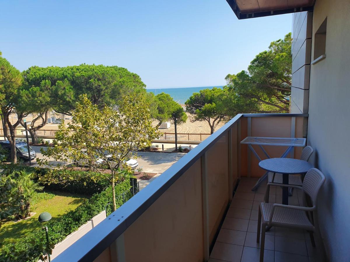 Hotel Europa Lignano Sabbiadoro Esterno foto