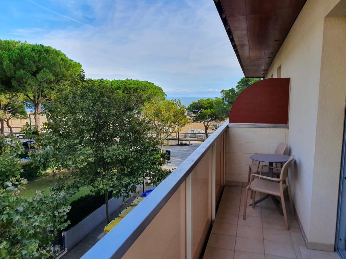 Hotel Europa Lignano Sabbiadoro Esterno foto