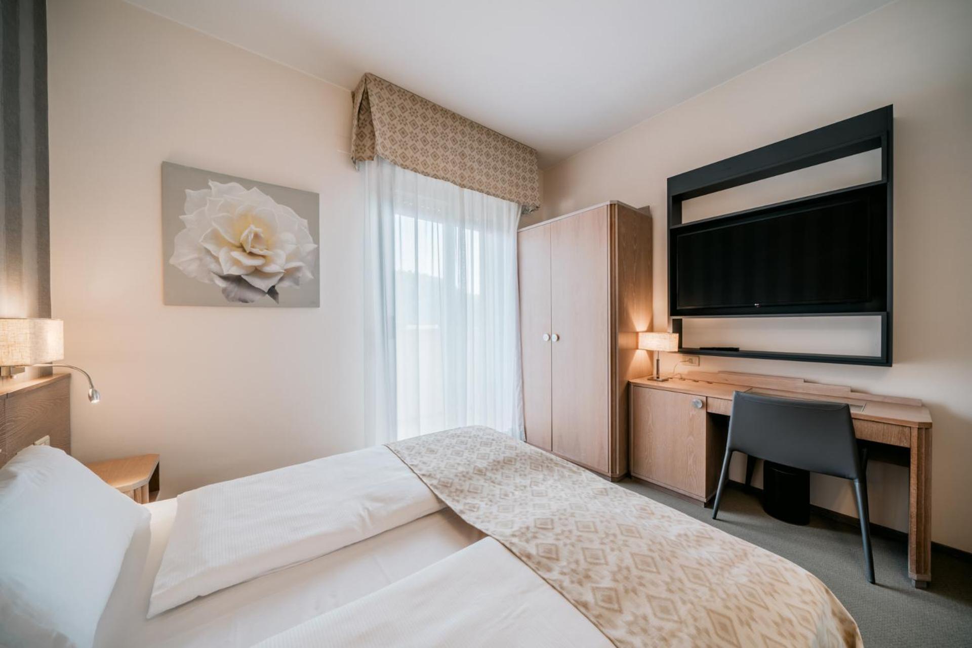 Hotel Europa Lignano Sabbiadoro Esterno foto