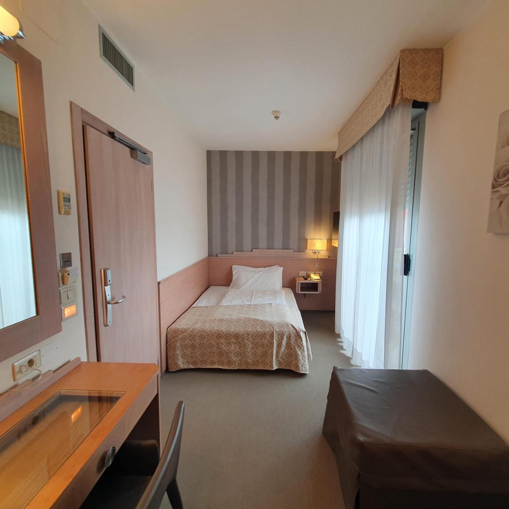 Hotel Europa Lignano Sabbiadoro Esterno foto